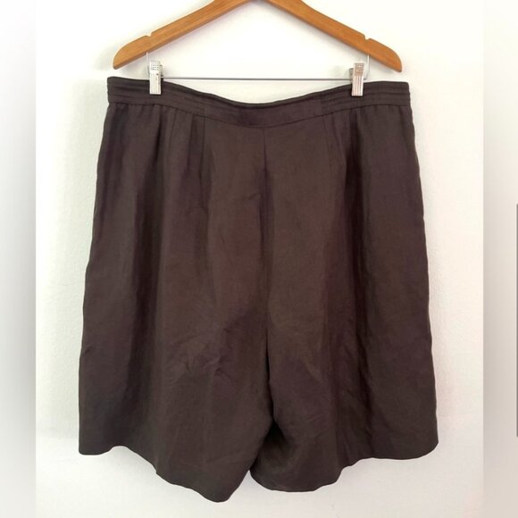 Elisabeth by Liz Claiborne Brown Linen Pleat Front Classic High Waist Shorts - Picture 4 of 6